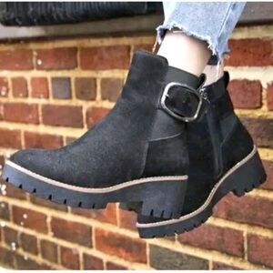Blondo "Dahlia" Black Suede/Nubuck
Waterproof Moto Ankle Boots